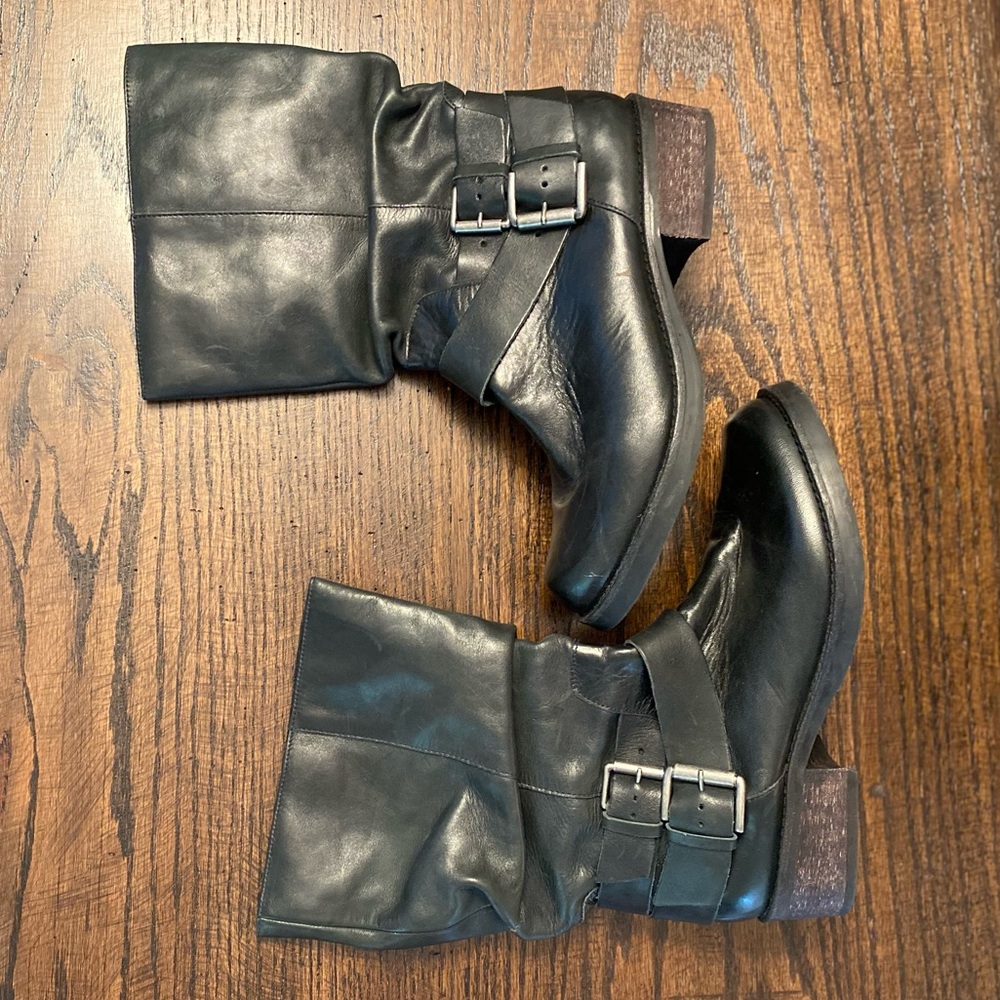 Moto boots